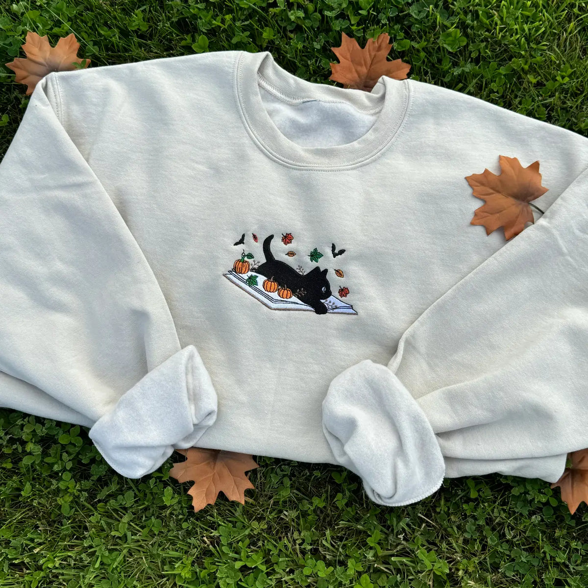 Cats & Books Autumnal Sweatshirt
